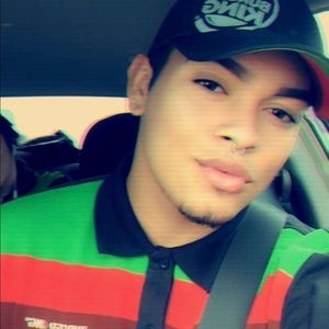 Meet your Posher, Julian